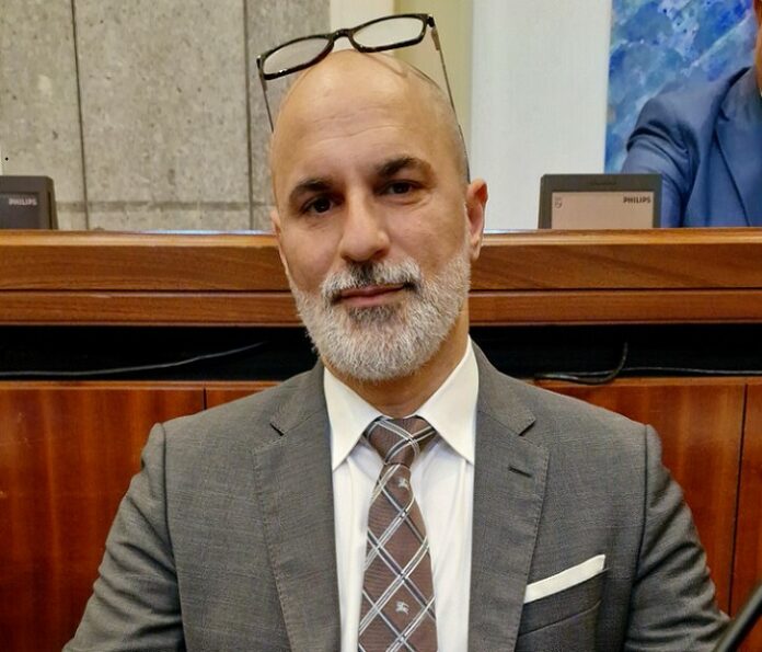 Santisi